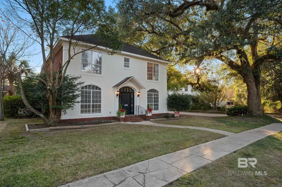 1825 Spring Hill Avenue, Mobile, AL 36607 - Image #2