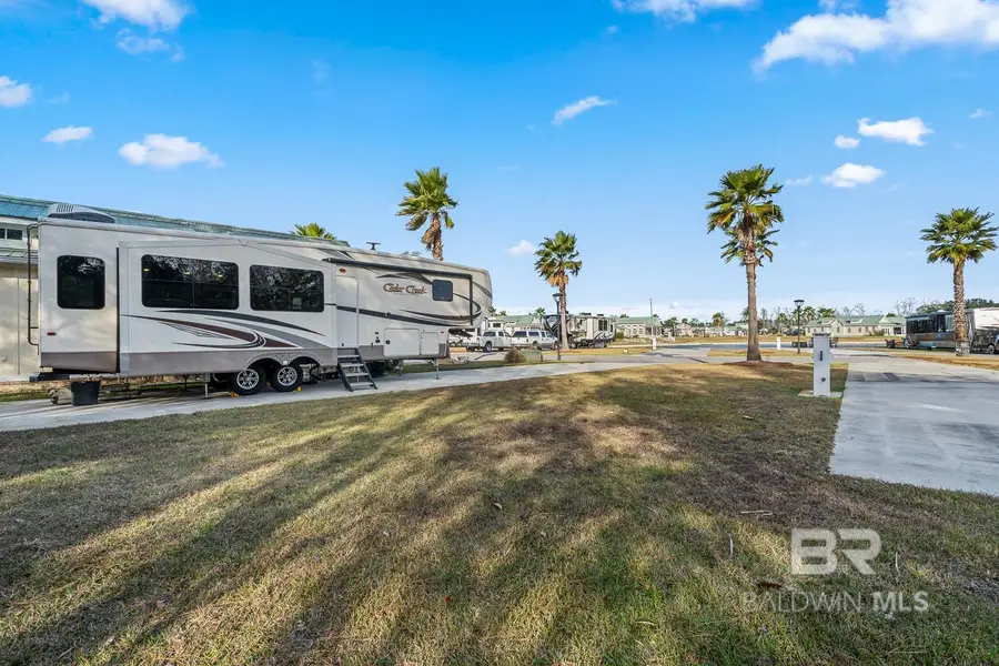 11877 Gateway Drive, Elberta, AL 36530 - Image #2