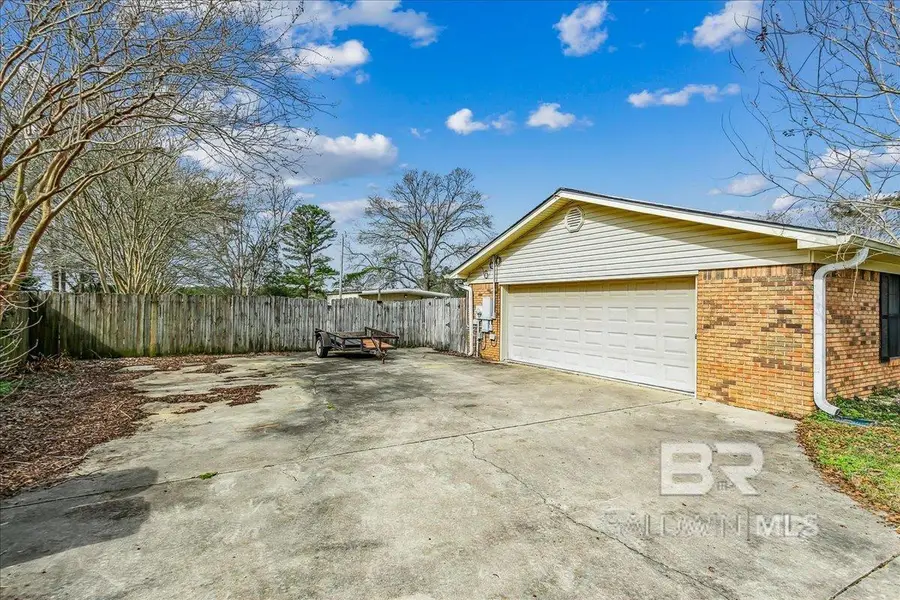 295 Columbus Circle, Brewton, AL 36426 - #3