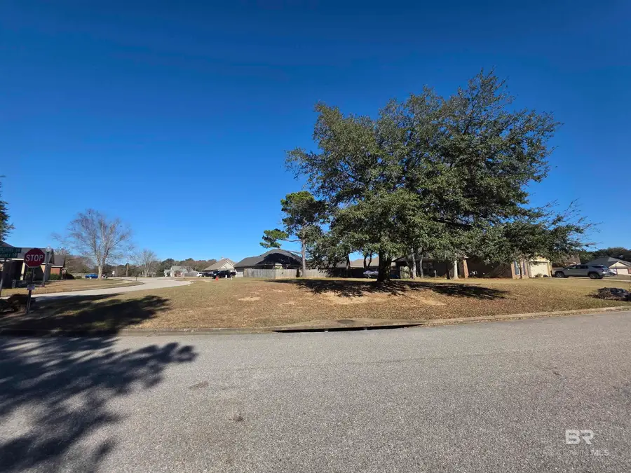 27932 Yorkshire Drive, Loxley, AL 36551 - Image #3