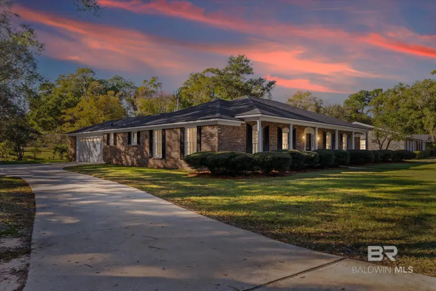 301 E Indian Creek Drive, Mobile, AL 36607 - Image #2