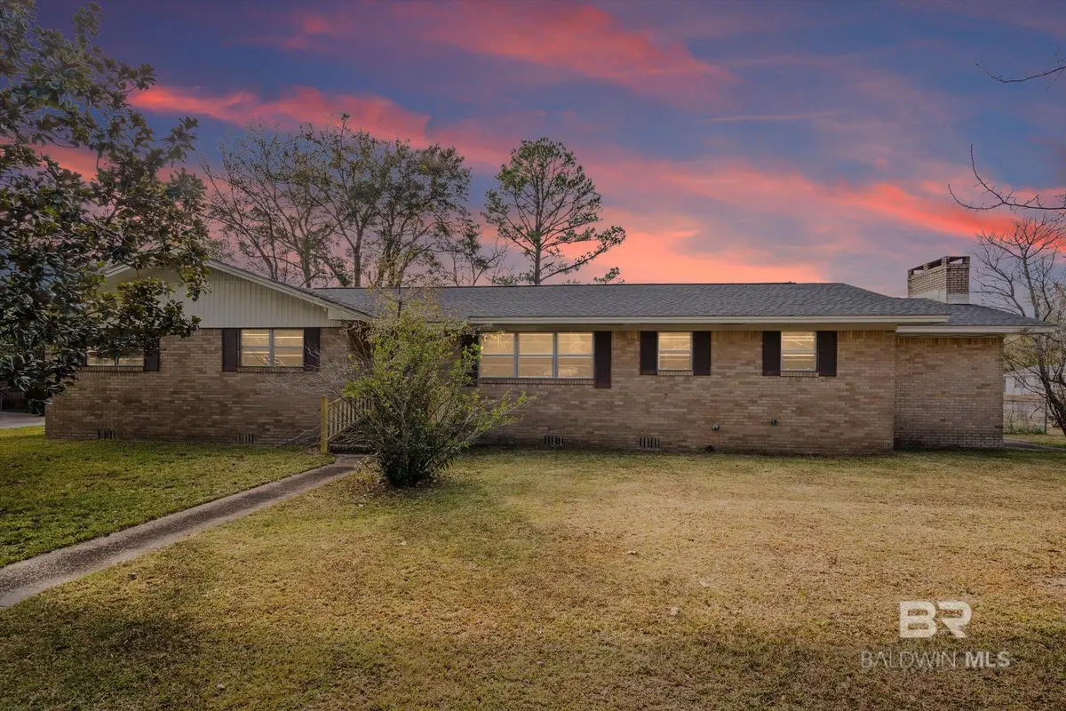 605 N Day Avenue, Bay Minette, AL 36507 - Image #1