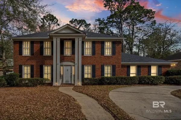 1517 E Ridgeland Road, Mobile, AL 36695