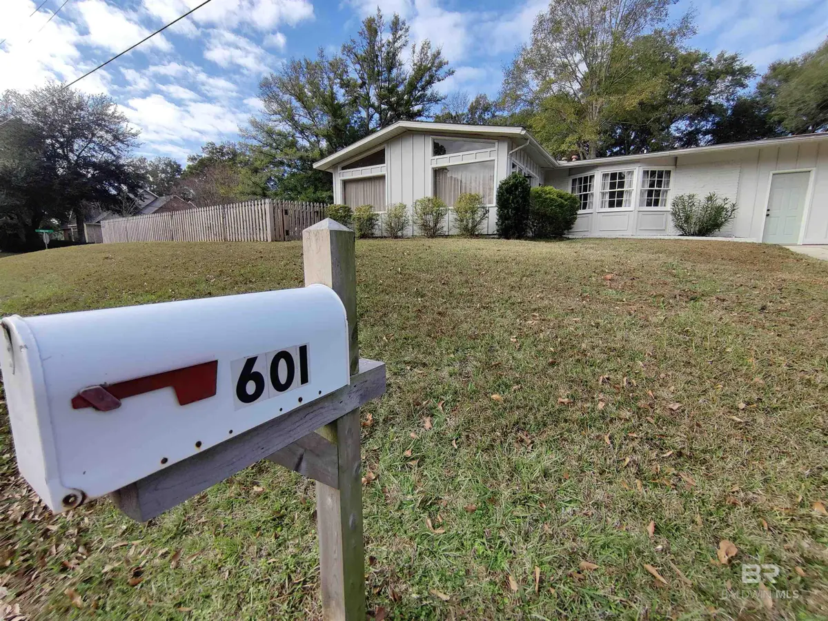 601 Bon Secour Street, Fairhope, AL 36532 - Image #1