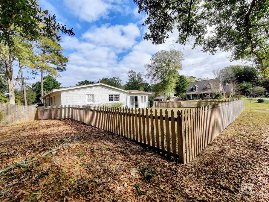 601 Bon Secour Street, Fairhope, AL 36532 - Image #3