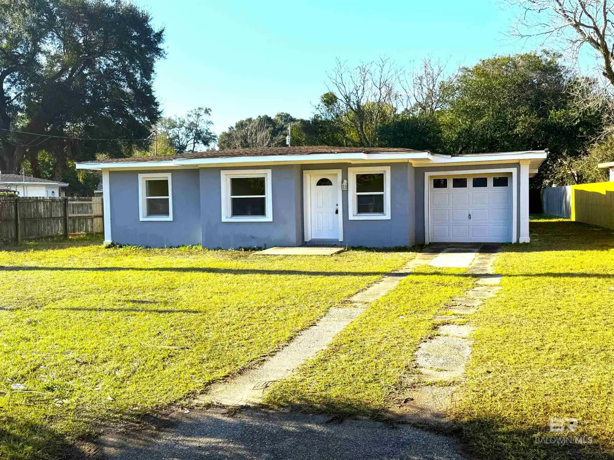 9 Janet Street, Pensacola, FL 32506 - Image #1