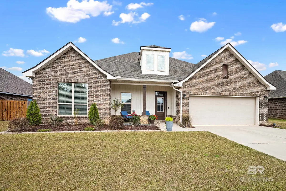 979 Dalton Circle, Foley, AL 36535 - Image #1