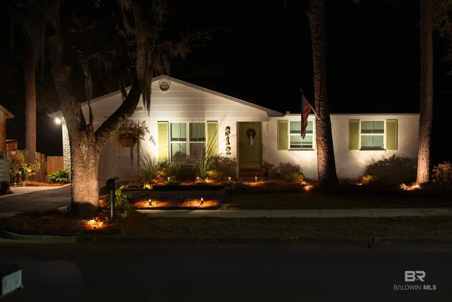 312 Vanderbilt Drive, Mobile, AL 36608 - Image #2