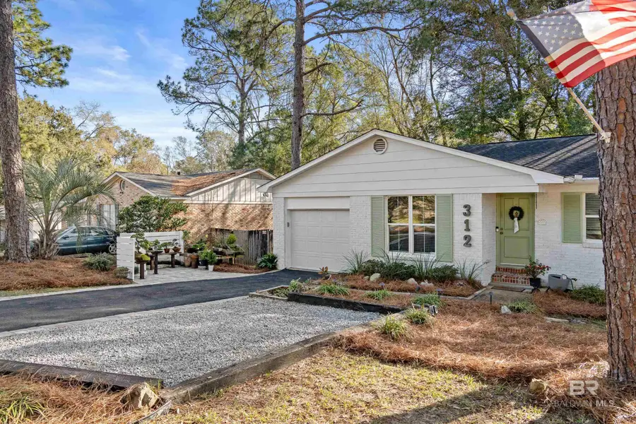 312 Vanderbilt Drive, Mobile, AL 36608 - Image #3