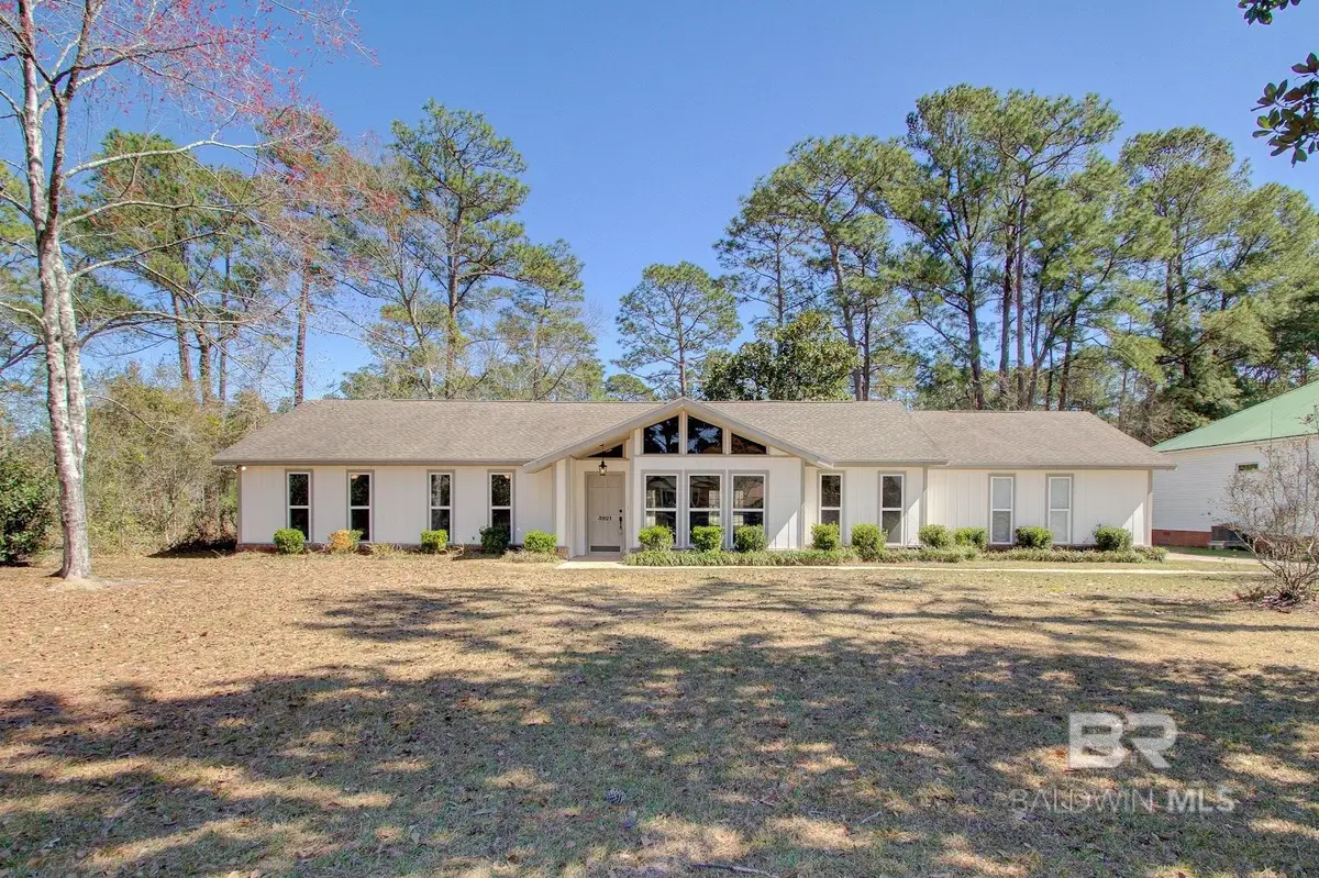 3921 E Saint Andrews Drive, Mobile, AL 36693 - Image #1