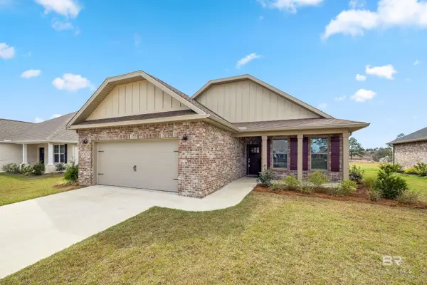 9746 Lakeview Drive, Foley, AL 36535