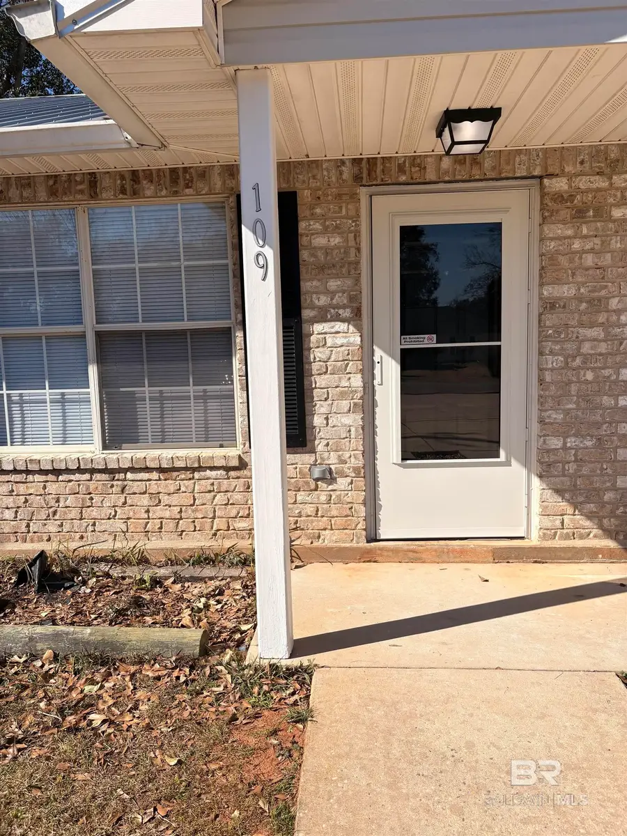 109 & 111 N Beech Street #A & B, Foley, AL 36535 - Image #2