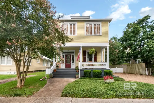 12 Lemoyne Place, Mobile, AL 36604