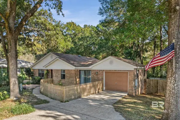 513 3rd Street, Fairhope, AL 36532