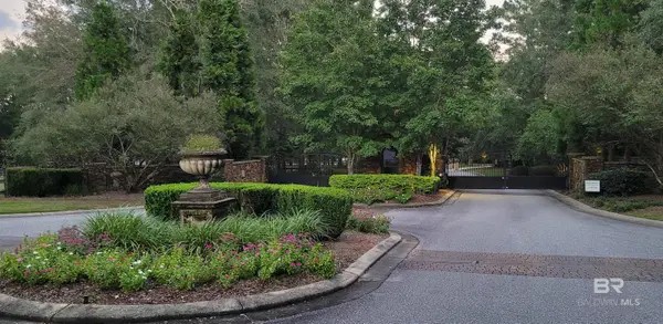 2 Redfern Road, Daphne, AL 36526