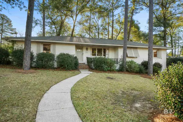 451 Ivy Circle, Fairhope, AL 36532