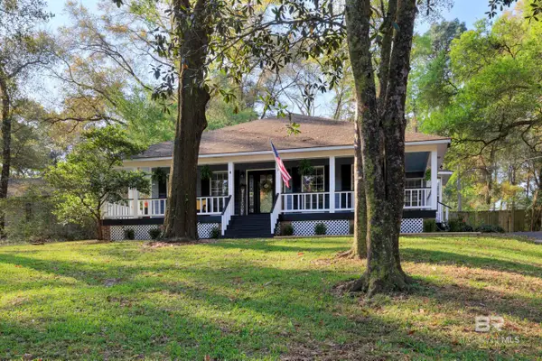 8011 Suzanne Way, Mobile, AL 36695