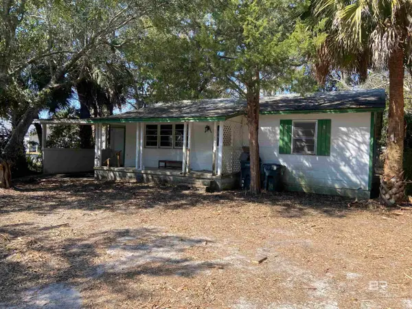 3710 Stonewall Avenue, Pensacola, FL 32507