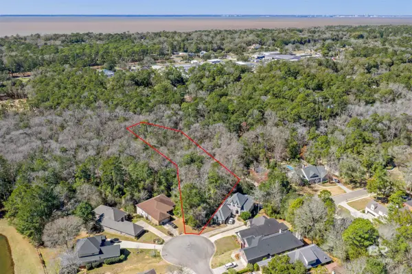 112 North Creek Circle, Fairhope, AL 36532