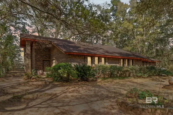 12580 King Arthur Drive, Grand Bay, AL 36541