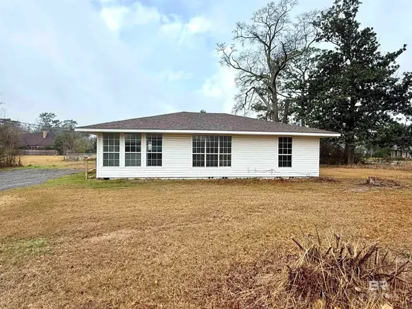 1213 N Pine Street, Foley, AL 36535