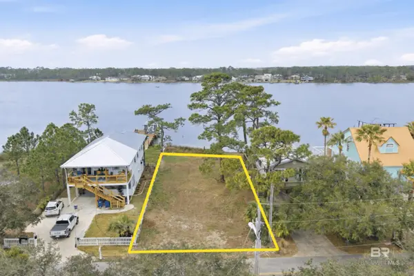 224 W 8th Avenue, Gulf Shores, AL 36542
