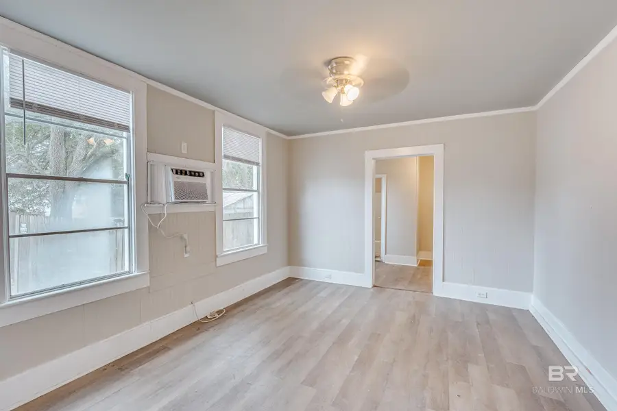 1005 Oak Street, Mobile, AL 36604 - #3