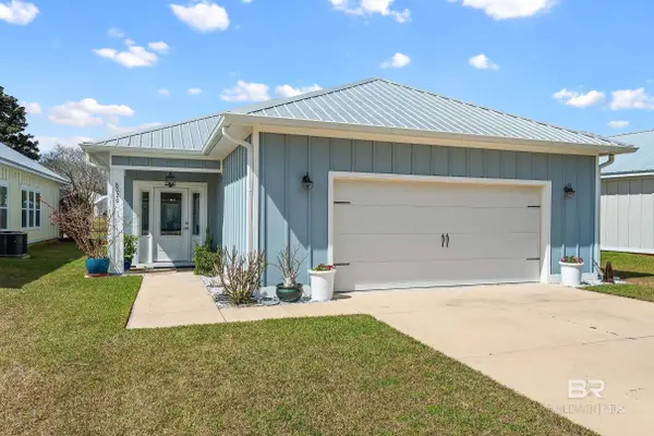 8220 Carmel Circle, Foley, AL 36535