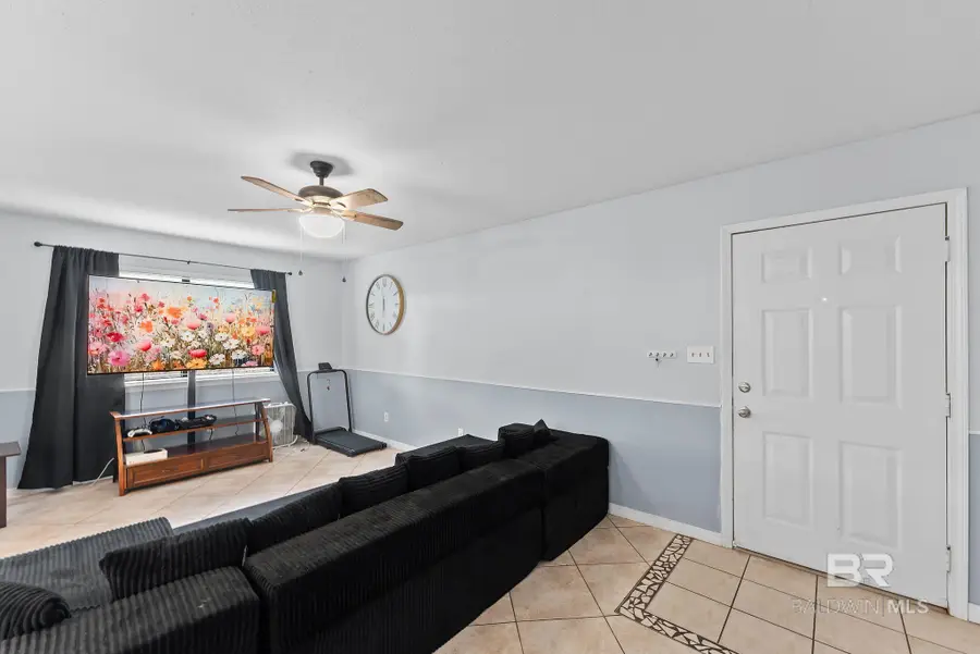 512 Lake Forest Boulevard #124F, Daphne, AL 36526 - #3