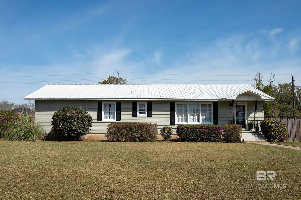 402 W Magnolia Avenue, Foley, AL 36535 - #1