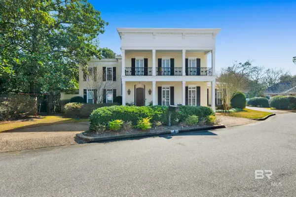 4 Savannah Court, Mobile, AL 36608