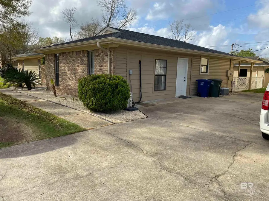 603 E Walker Avenue, Foley, AL 36535 - #3