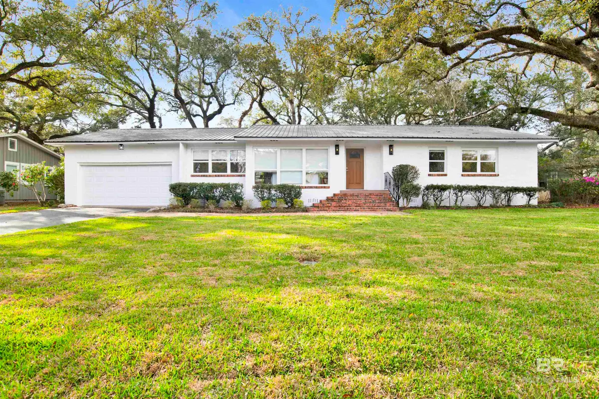 380 Church Street, Fairhope, AL 36532 - #1