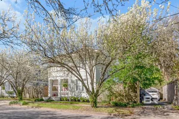 160 Dexter Avenue, Mobile, AL 36604