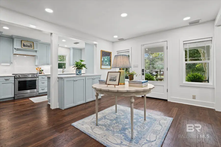 653 Fairhope Avenue, Fairhope, AL 36532 - #3