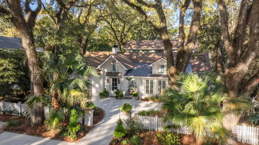 59 N Summit Street, Fairhope, AL 36532 - #2