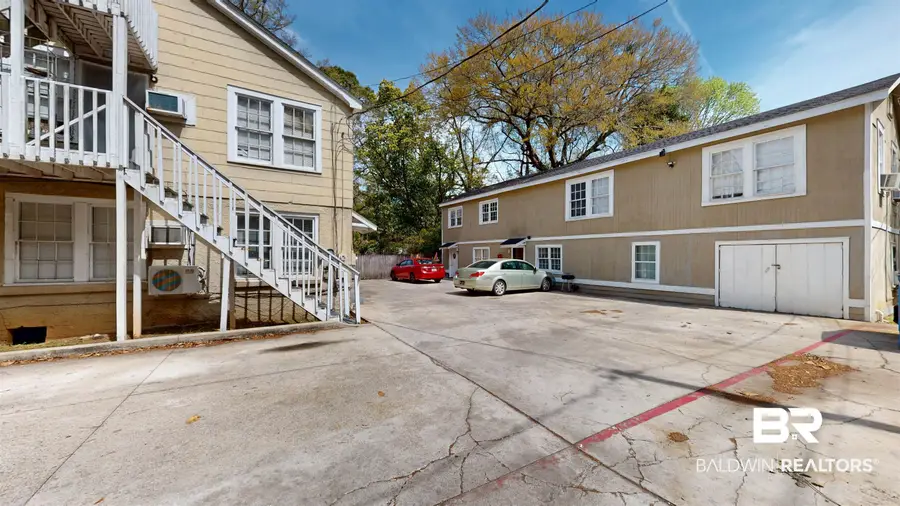 203 Mohawk Street, Mobile, AL 36606 - #2