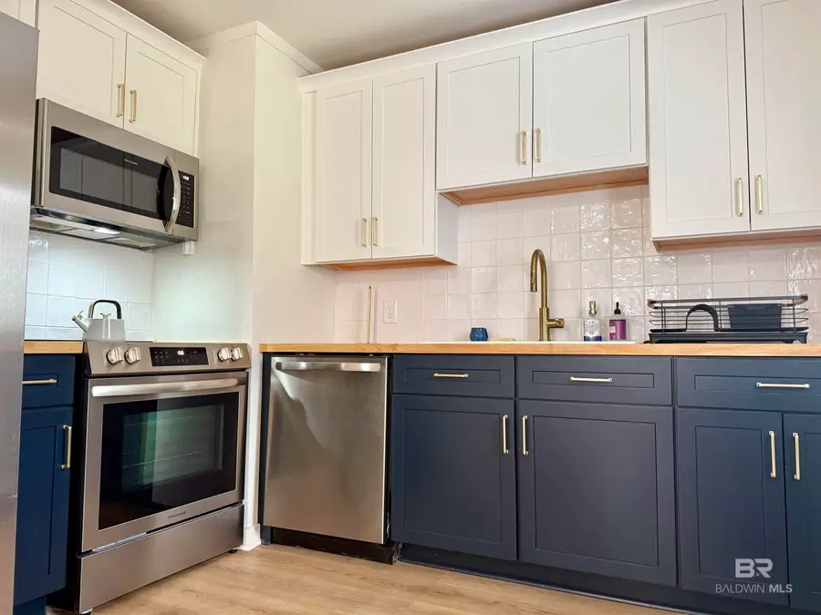 107 Dawson Street, Brewton, AL 36426 - #3