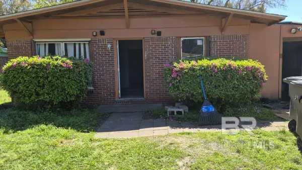 2207 Roberta Drive, Mobile, AL 36617