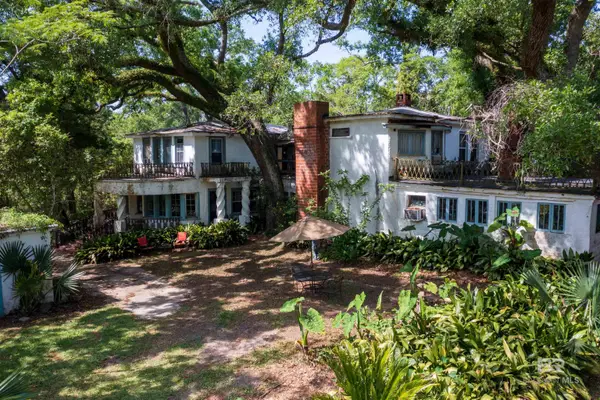 18813 Sims Drive, Gulf Shores, AL 36542