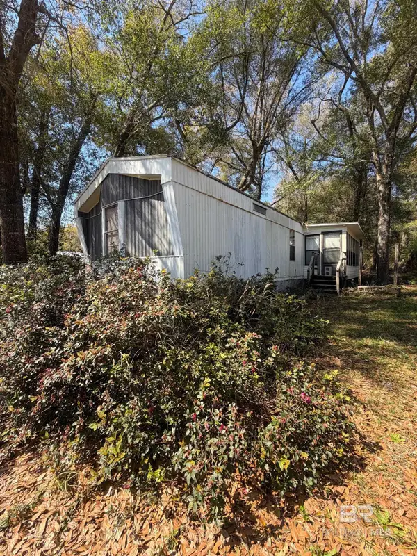 1525 Valencia Drive, Lillian, AL 36549