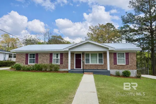 402 N Forest Hill Drive, Brewton, AL 36426