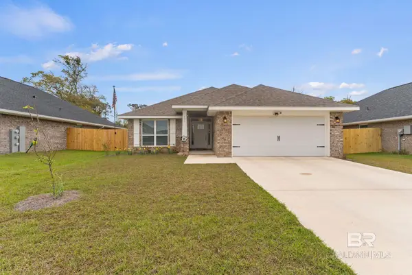 692 Mayflower Drive, Foley, AL 36535