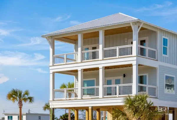 390 E 1st Avenue, Gulf Shores, AL 36542