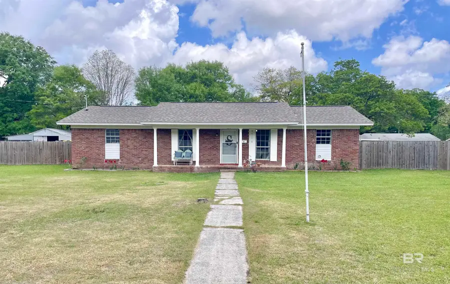 609 E Pine Street, Atmore, AL 36502 - #2
