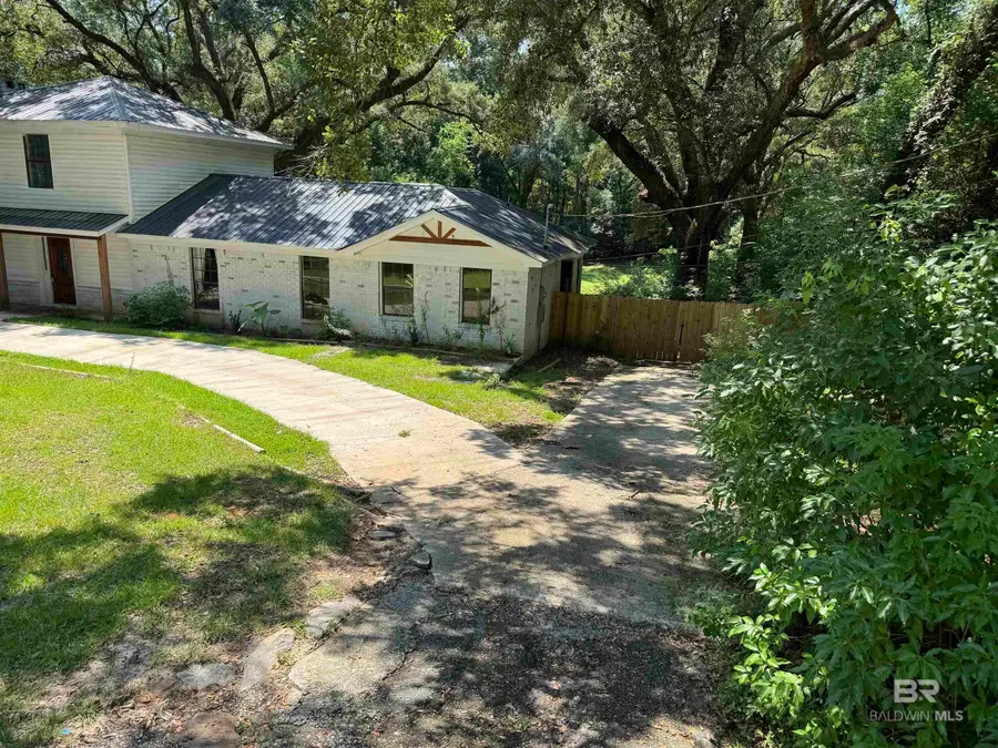 1302 Oak Street, Daphne, AL 36526 - #3
