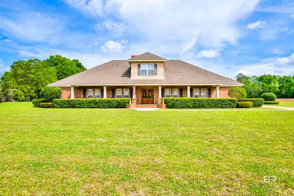 19107 Hughen Street, Robertsdale, AL 36567