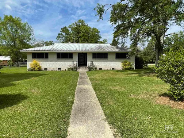 402 W Myrtle Avenue, Foley, AL 36535