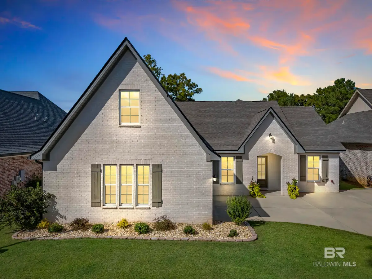 21081 Live Oak Circle, Gulf Shores, AL 36542 - #1