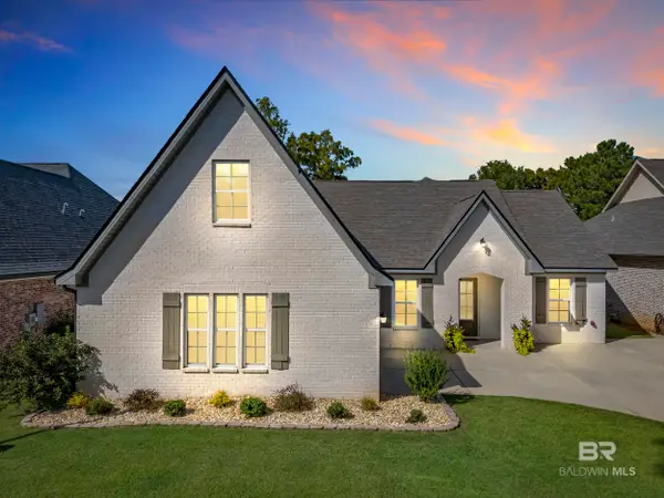 21081 Live Oak Circle, Gulf Shores, AL 36542